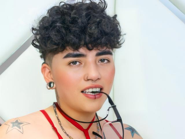 EmiSmiith - Live porn &amp; sex cam - 19650210