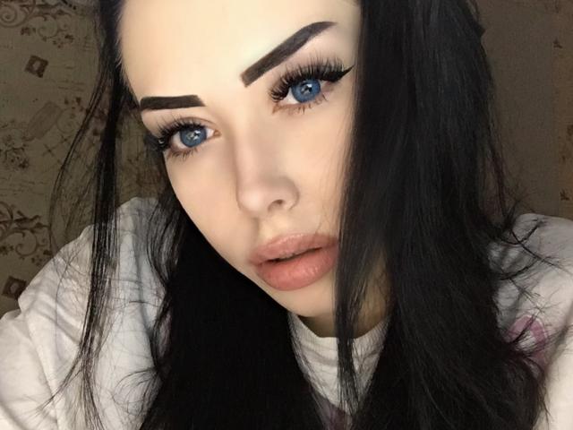 AlyssaShine - Live porn &amp; sex cam - 19651510