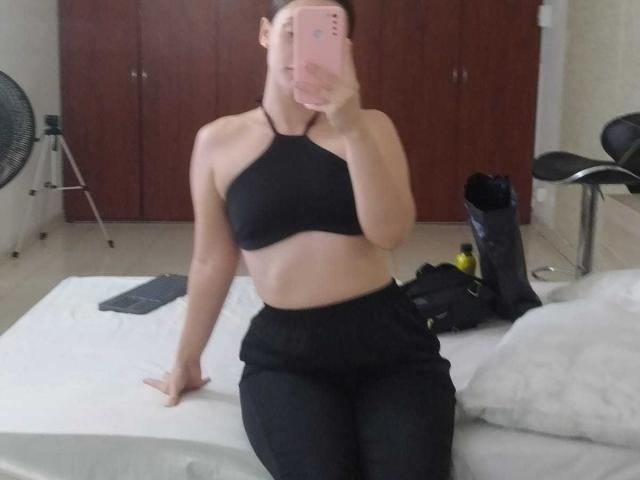 MiaSossa - Live porn &amp; sex cam - 19653890