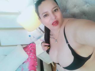 SkayLaraWalker - Live porn &amp; sex cam - 19654922