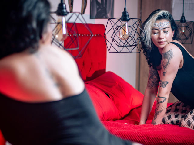 LuccianaRicci - Live porn &amp; sex cam - 19655878