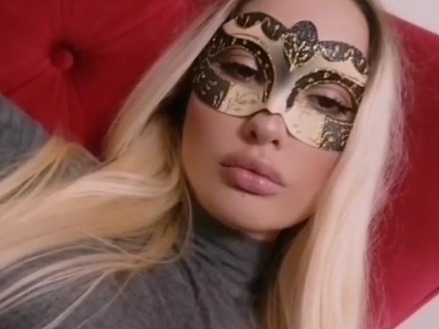 ElzaKom - Live sex cam - 19659906