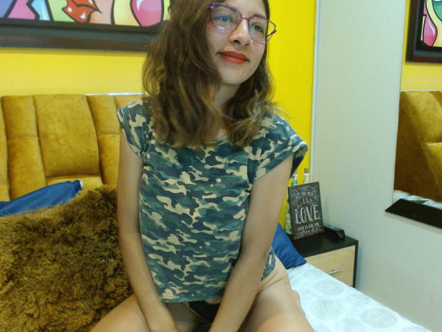 VioletSingh - 라이브 포르노 &amp; 섹스 캠 - 19660110