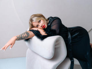 MariaNeuriman - Live porn &amp; sex cam - 19660394