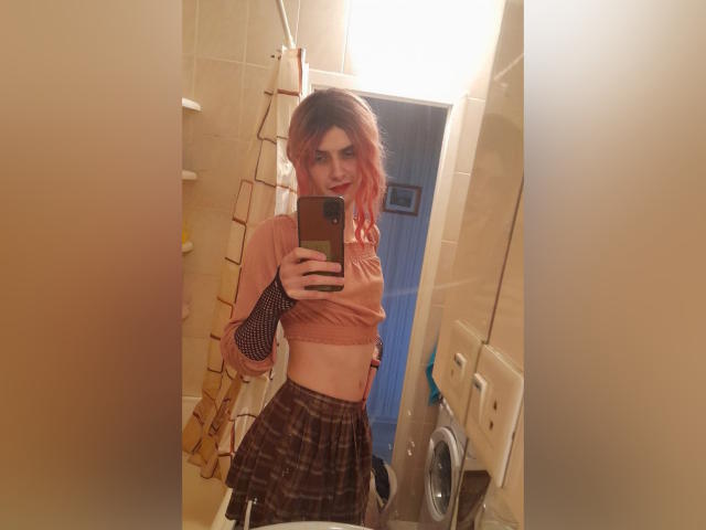 ReginaiSheT - Live porn &amp; sex cam - 19664486