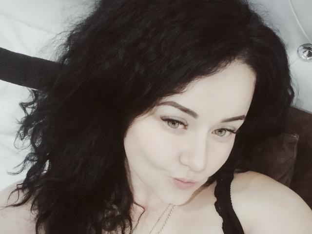EllyGusta - Live porn &amp; sex cam - 19666662