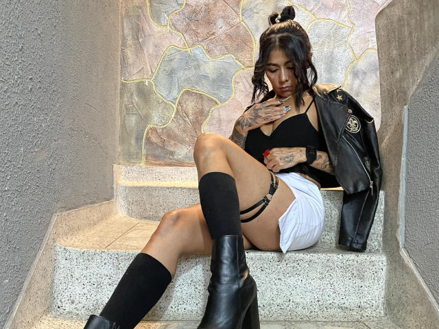 AmberLi - Live porn &amp; sex cam - 19670710