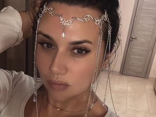 AminaCharming - Live Sex Cam - 19671846
