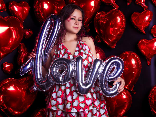 LiaJonees - Live Sex Cam - 19672638