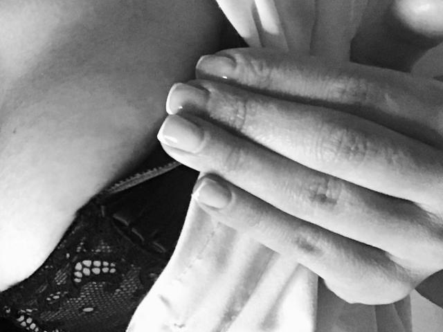 Julaiya - Live porn &amp; sex cam - 19675934