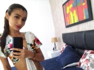 EvaMontessori - Live porn &amp; sex cam - 19677422