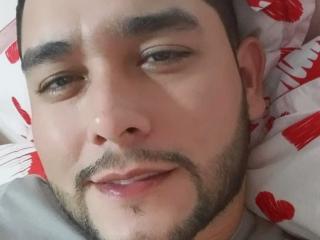 KarlTauro - Live porn &amp; sex cam - 19680514