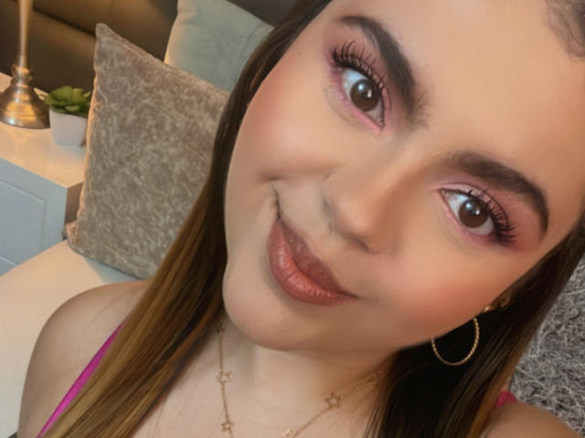 MissSofiia - Live Sex Cam - 19682326