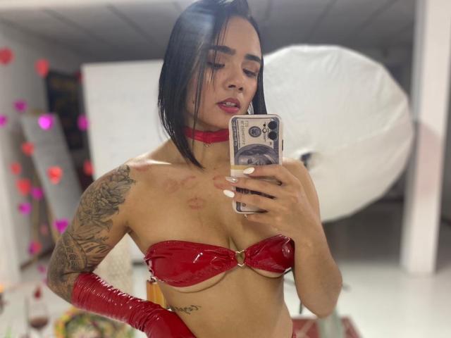 LeaMacarney - Live sex cam - 19682590