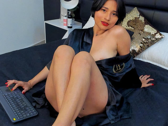 MiaLeblanc - Live sex cam - 19683590