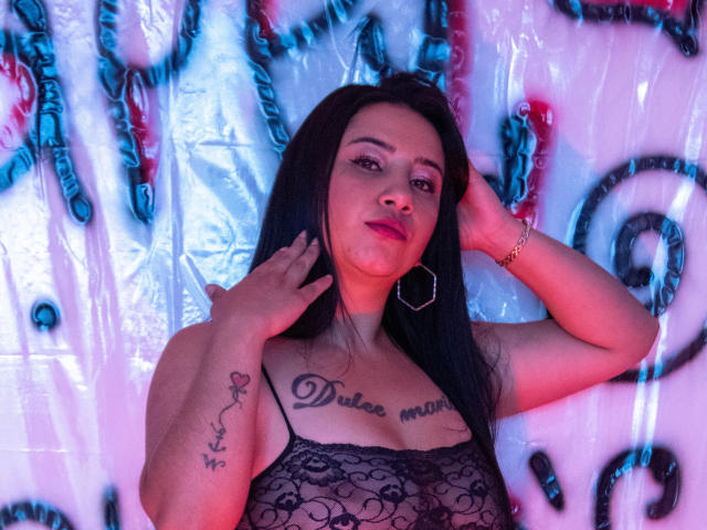 HannaLoverHot - Live sex cam - 19684434