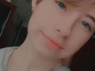 ZimaBlue - сексуальная веб-камера в реальном времени - 19695942