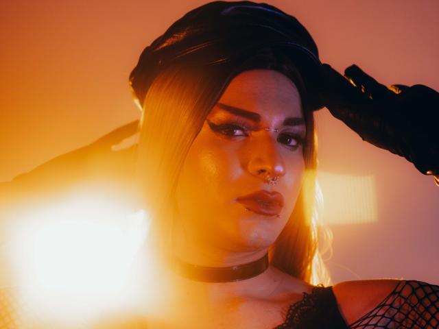 ThenaViolet - Porno na żywo i seks kamera - 19700506