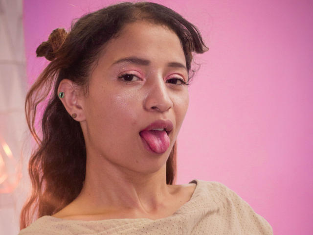 HannyBruce - сексуальная веб-камера в реальном времени - 19702098