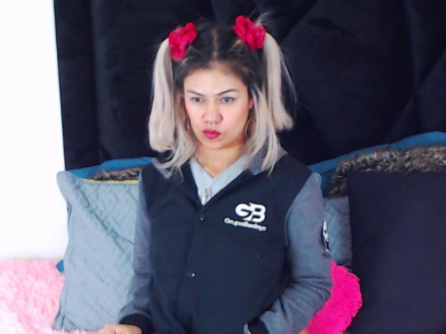 TarahDustin - Sexe cam en vivo - 19702242