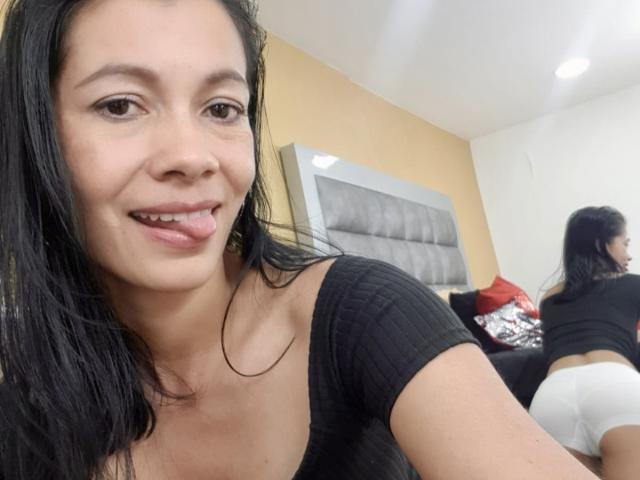 AngelBaud - Élő pornó és szexkamera - 19705970