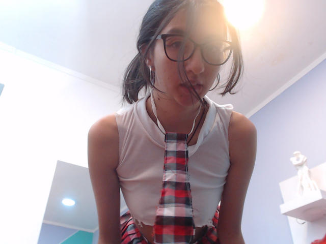 AlishaJames - ライブポルノ&amp;セックスカム - 19707182