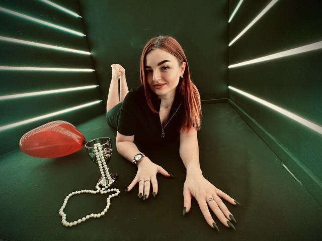 NicolPots - Live sex cam - 19708270