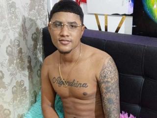 BryamMoratta - сексуальная веб-камера в реальном времени - 19708462