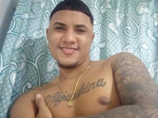 BryamMoratta - сексуальная веб-камера в реальном времени - 19708478