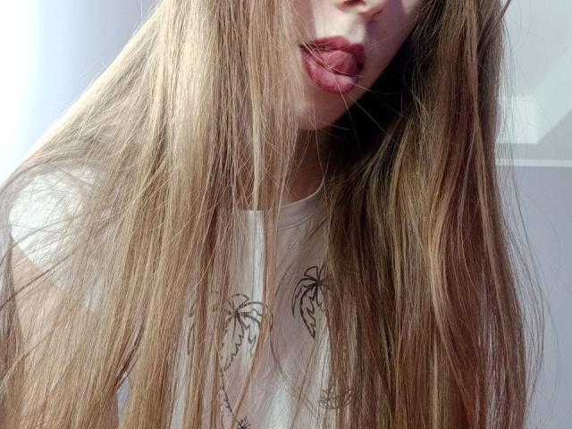 OliviaSweety - сексуальная веб-камера в реальном времени - 19710774