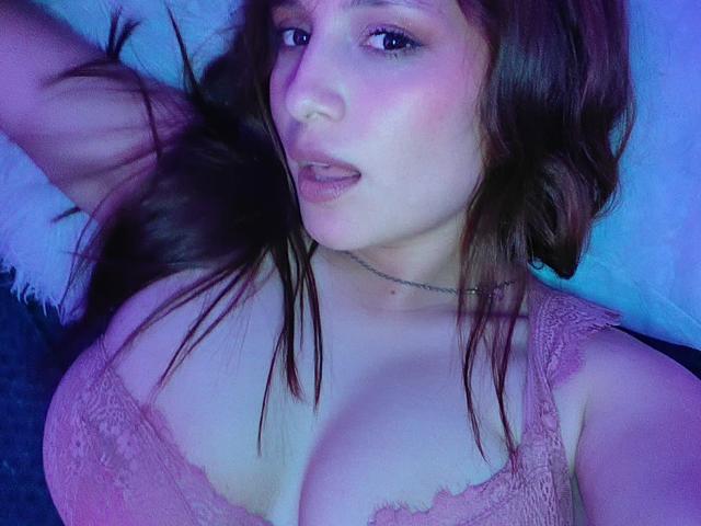 IsabelEvans - Live porn &amp; sex cam - 19711494