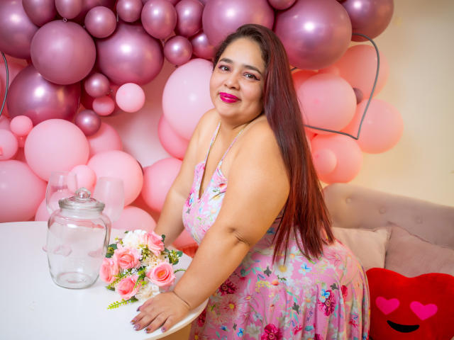 LuciaAndrade - Live porn &amp; sex cam - 19714838