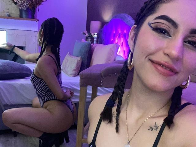 SeleneJames - פורנו בשידור חי ומצלמת סקס - 19717230