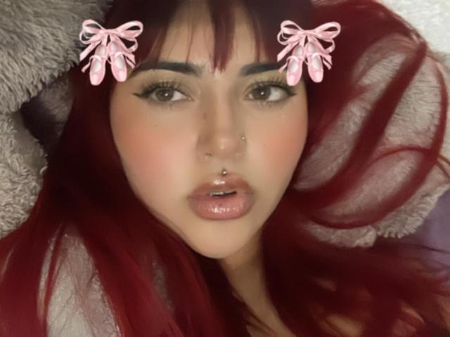 MagicMaddy - Live porn &amp; sex cam - 19717806