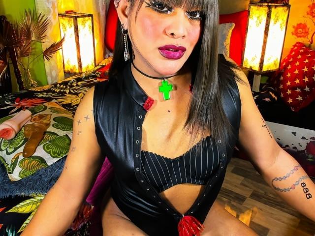 TransGiftedCum - Live porn &amp; sex cam - 19718638