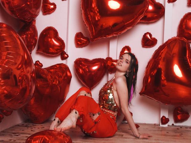 DaylinaLops - Live porn &amp; sex cam - 19719490