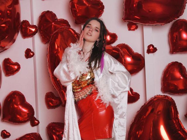 DaylinaLops - Live porn &amp; sex cam - 19722018