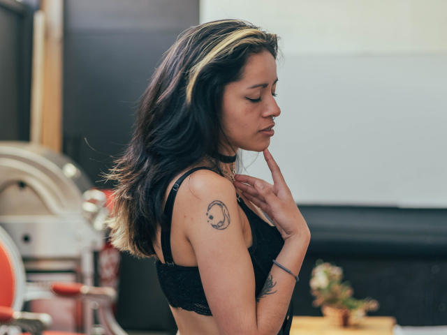 KimMillersX - Camera khiêu dâm &amp; quyến rũ trực tiếp - 19723086