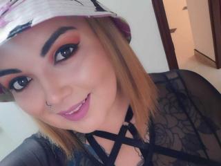 SharleyDame - Live porn &amp; sex cam - 19728974
