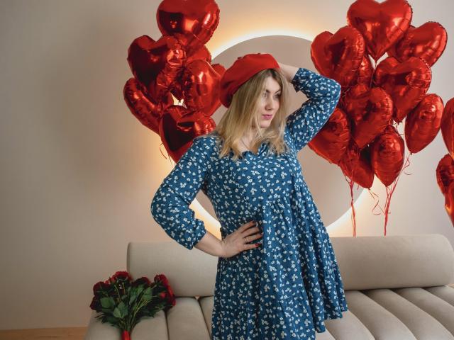 SofiaLux - פורנו בשידור חי ומצלמת סקס - 19732050