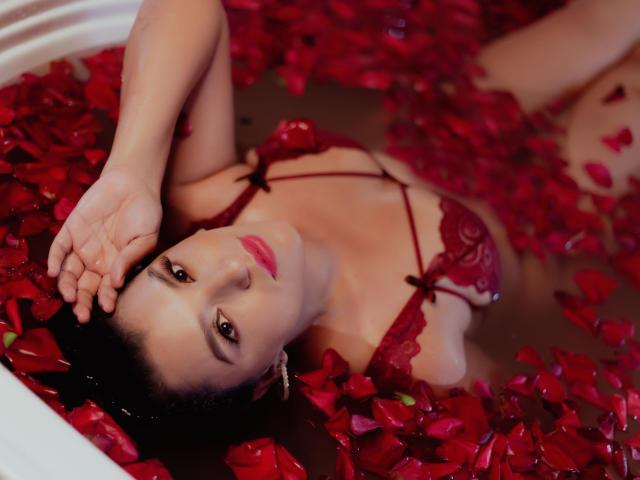 GraceRuch - Live porn &amp; sex cam - 19734190