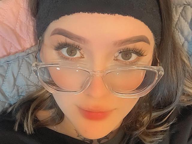 KimSummer - Live porn &amp; sex cam - 19734930