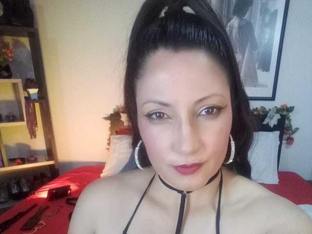 VeronicaJacobs - Live porn &amp; sex cam - 19734934