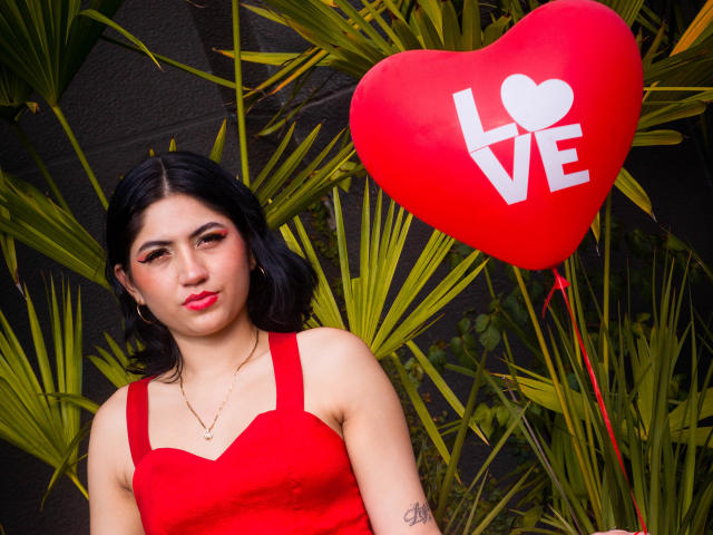 ArinaJones - сексуальная веб-камера в реальном времени - 19737598