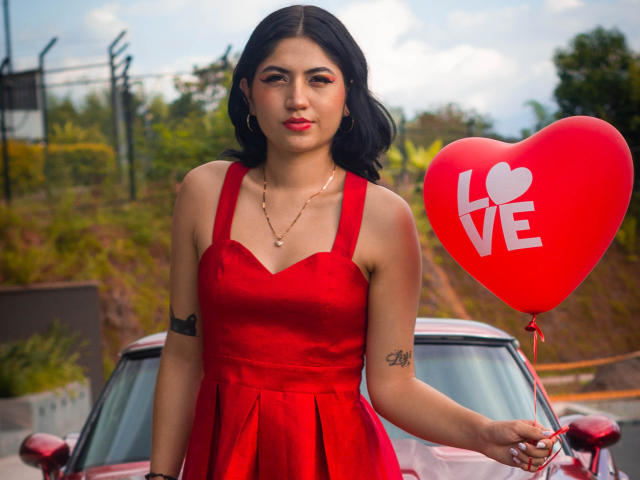 ArinaJones - сексуальная веб-камера в реальном времени - 19737622