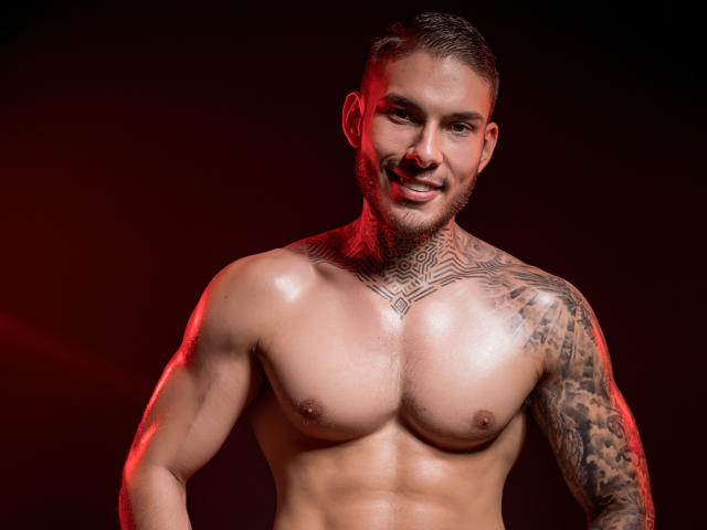 CodyAndersen - Live porn &amp; sex cam - 19738754