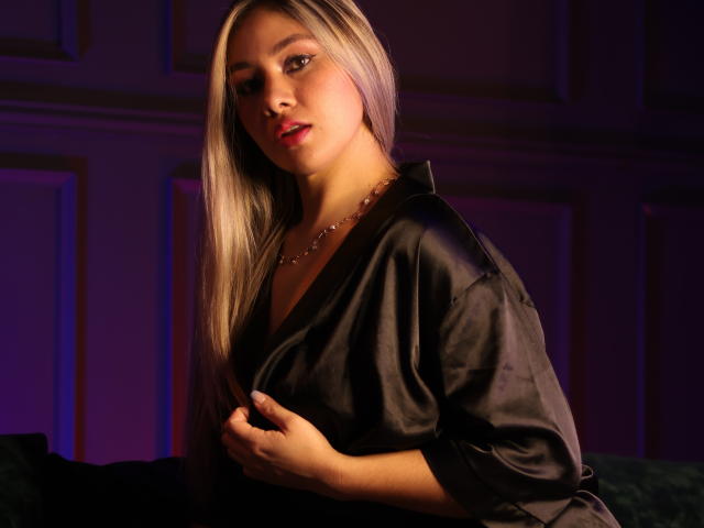 SaraiFerrer - Live porn &amp; sex cam - 19742542