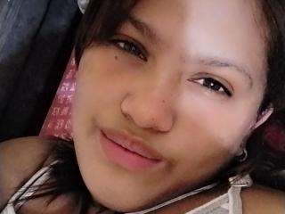 MichaellaSweet - Live porn &amp; sex cam - 19744166