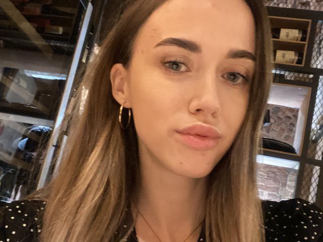ElizaQshine - Sexe cam en vivo - 19744274