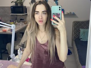 ElizaQshine - Sexe cam en vivo - 19744278